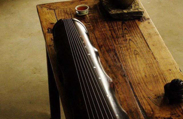 江苏省古琴蕴含的传统文化，一把古琴制备出来要两年的时间